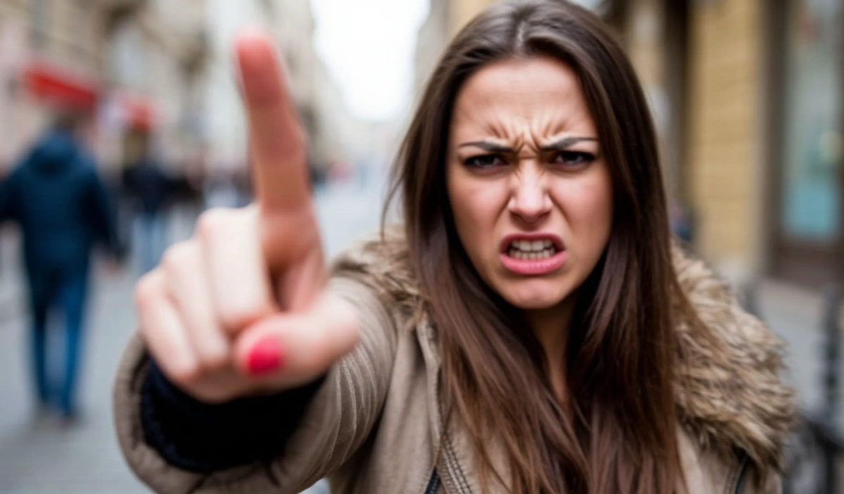 Словесные проклятия, которые возвращаются к тому, кто их произносит. Фото © «Шедеврум»