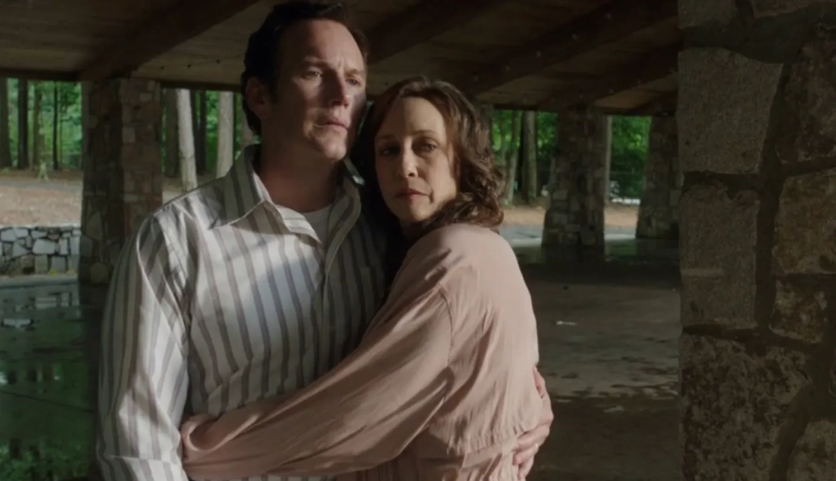 Фото © Кадр из фильма «Заклятие 4: Последние обряды», режиссёр Майкл Чавес, сценарист Йен Голдберги др. / Kinopoisk 