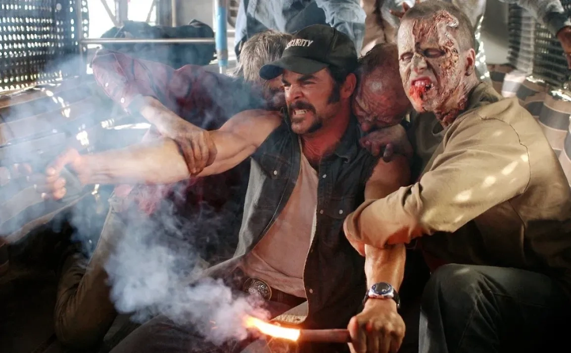 «Рассвет мертвецов» сочетает хоррор и сатиру. Фото © Кадр из фильма «Рассвет мертвецов», режиссёр Зак Снайдер, сценарист Джордж А. Ромеро, Джеймс Ганн / Kinopoisk