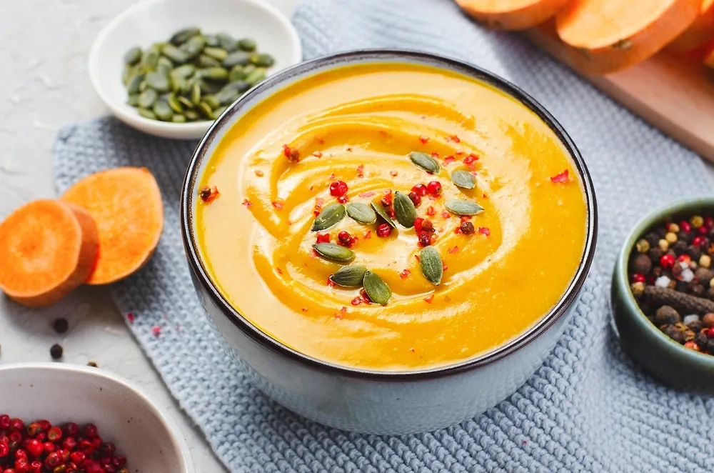 Холодный суп можно приготовить и из моркови. Фото © Shutterstock / FOTODOM / Julie208