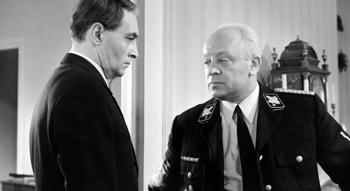 Легендарные многосерийные фильмы СССР, получившие признание во всём мире. Фото © Кадр из фильма «Семнадцать мгновений весны», режиссёр Татьяна Лиознова, сценарист Юлиан Семёнов / Kinopoisk