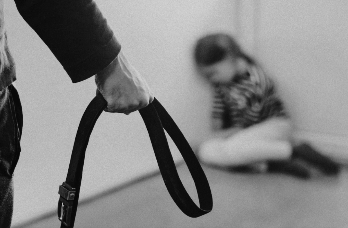 Физические наказания в СССР как норма воспитания и их последствия. Фото © Shutterstock / FOTODOM / Melnikov Dmitriy