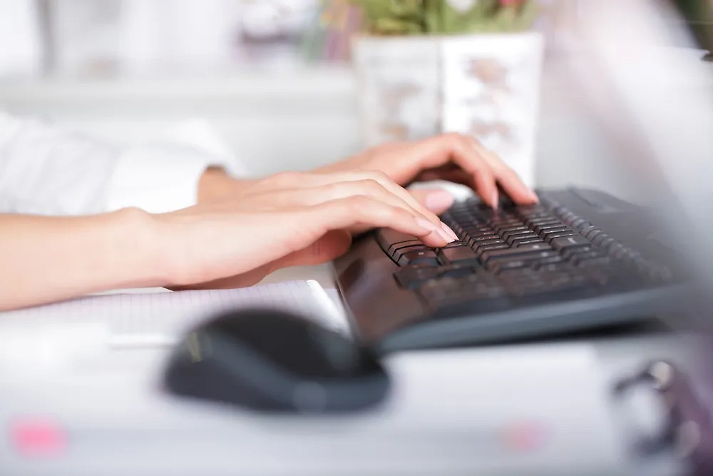 РКН может отключить интернет при хакерских атаках. Фото © Shutterstock / FOTODOM / Evgenyrychko