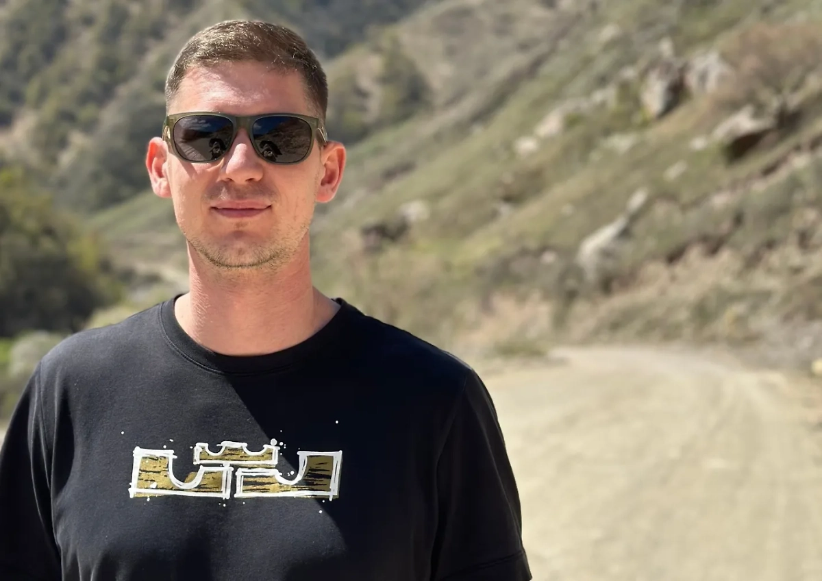 Кирилл Логинов пошёл по стопам отца — в дорожники. Фото © VK / Кирилл Логинов