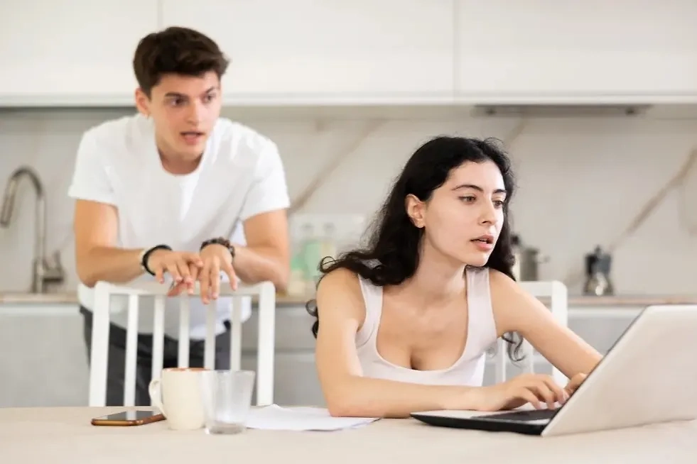 Когда пора менять работу: главные сигналы организма. Фото © Shutterstock / FOTODOM /  BearFotos