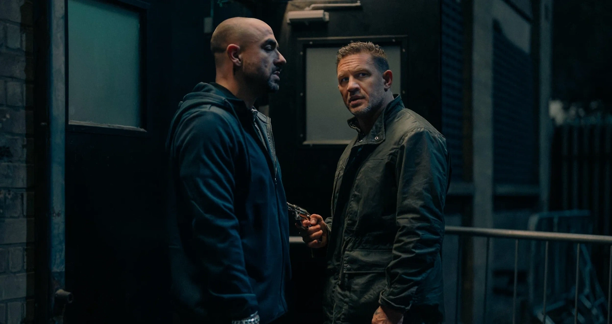 Фото © Кадр из фильма «Гангстерленд», режиссёр Энтони Бирн и др, сценарий Ронан Беннетт, Джез Баттеруорт / Kinopoisk