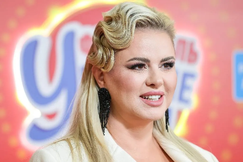 Певица Анна Семенович планирует семью и не теряет надежды стать мамой. Фото © ТАСС / Владимир Андреев