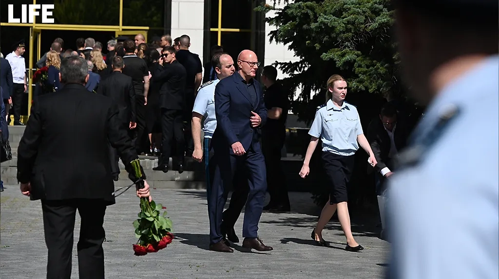 Прощание со Старовойтом. Фото © Life.ru