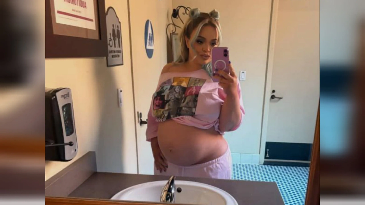 Триша Пэйтас и её дети: каждое рождение совпадает со смертью звезды. Фото © Instagram (признан экстремистской организацией и запрещён на территории Российской Федерации) / trishapaytas