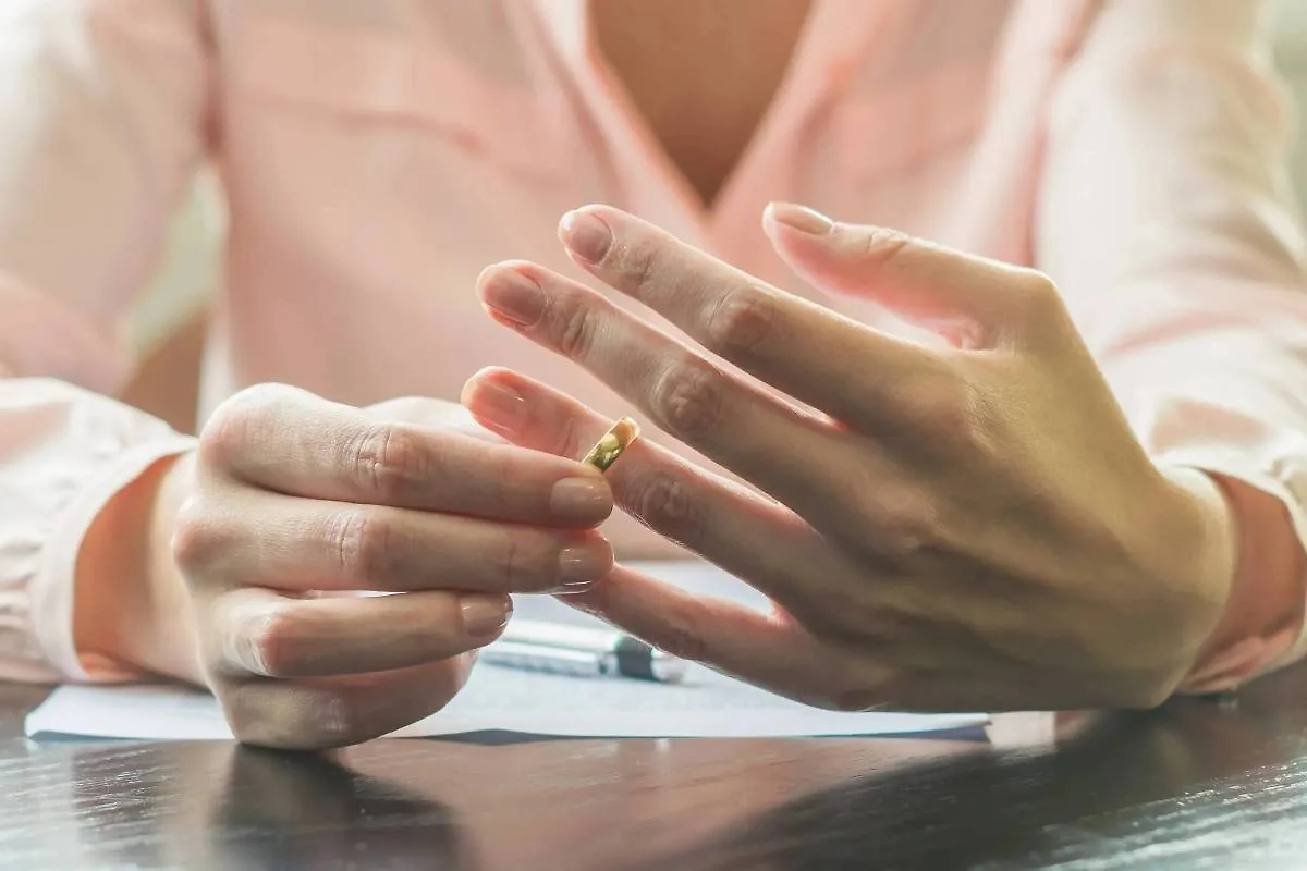 Какое кольцо поможет быстро найти мужа: советы эзотериков. Фото © Shutterstock / FOTODOM / ThiagoSantos