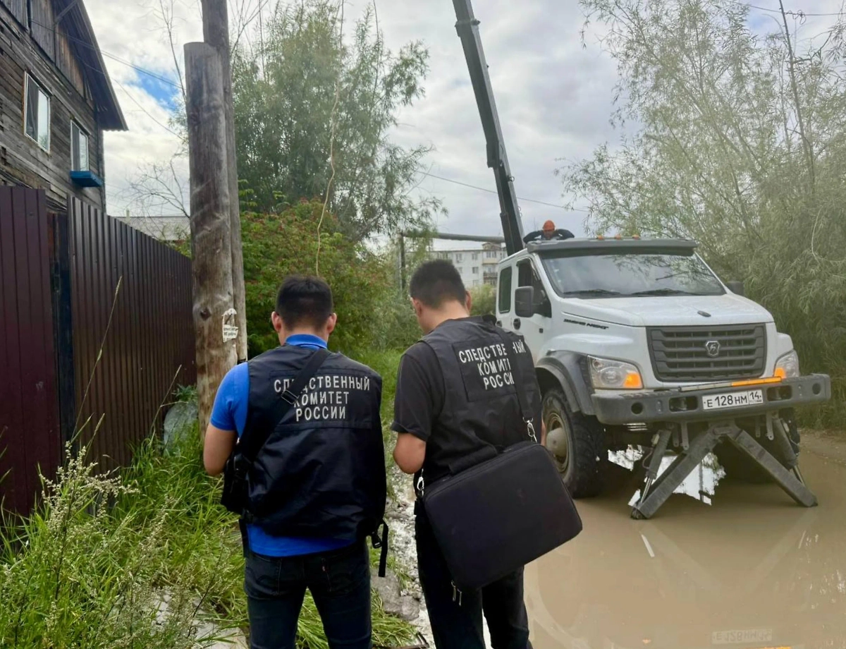 Место гибели ребёнка в Якутске. Фото ©  Telegram / Следком Якутии