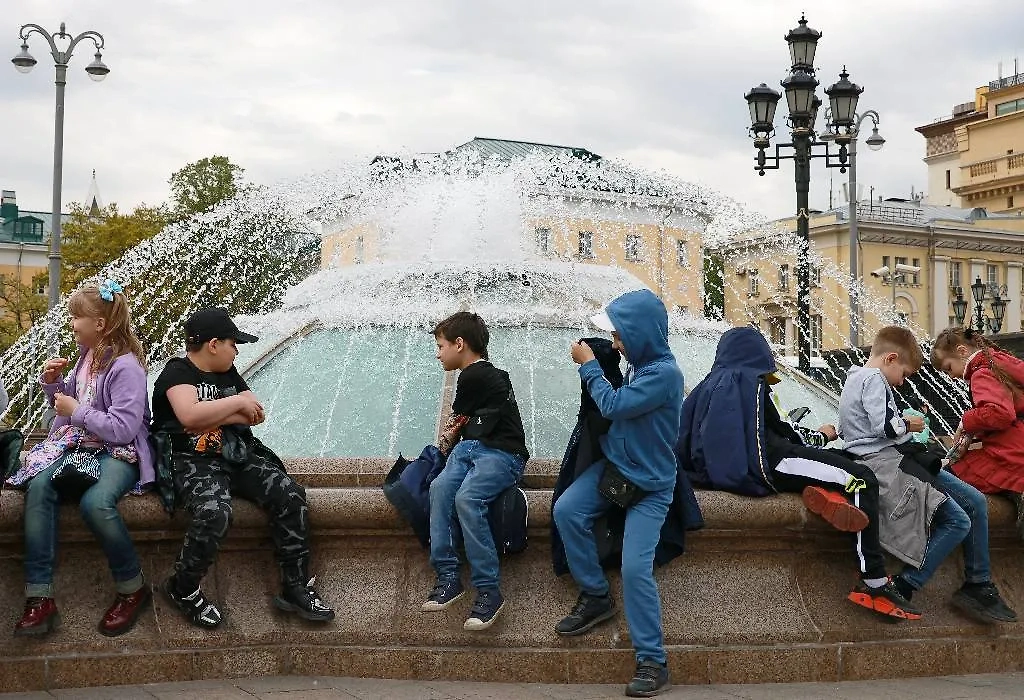 У учащихся по триместрам весенние каникулы обычно в апреле. Фото © ТАСС / Владимир Гердо