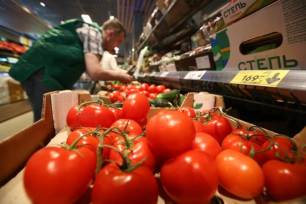 Овощи в итоге подешевеют, и это хорошая новость. Они необходимы для полноценного рациона. Фото © ТАСС / Евгений Разумный