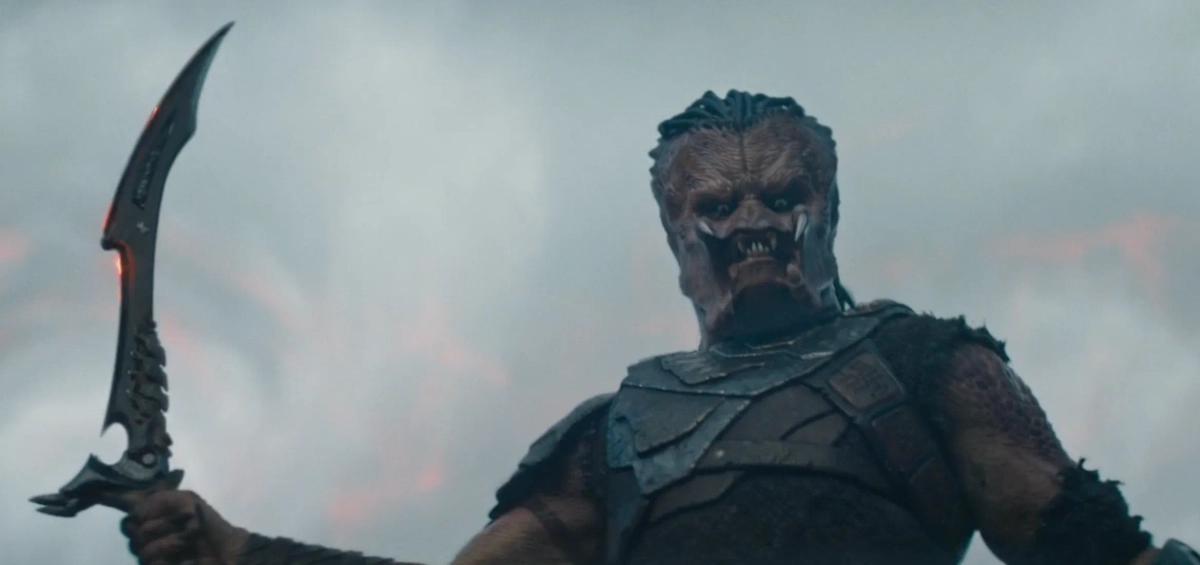 Predator: Badlands (2025). Фото © Кадр из трейлера «Хищник: Планета смерти», режиссёр Дэн Трахтенберг, сценарист Патрик Эйсон и др./ Kinopoisk