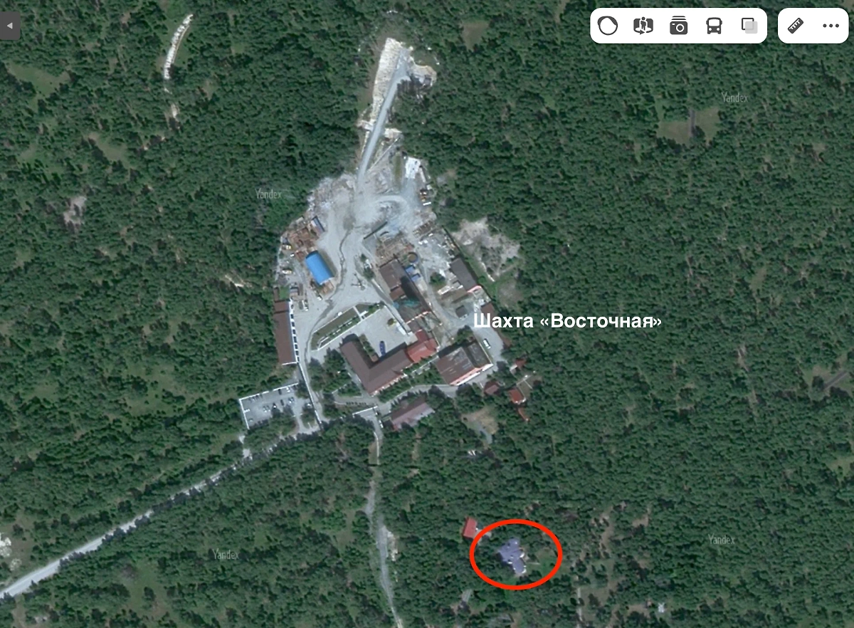 Особняк Константина Струкова действительно находится совсем рядом с его предприятием. Фото © Yandex Карты