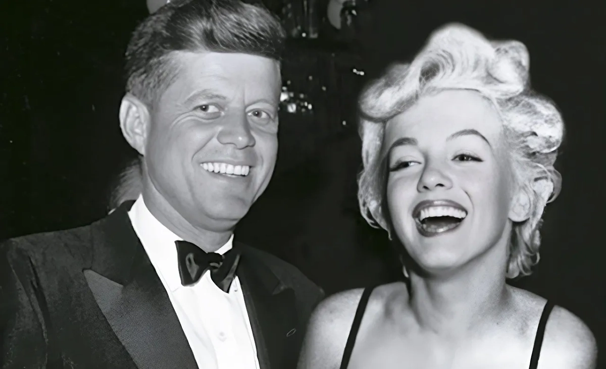 Некоторые утверждают, что на самом деле связь Кеннеди и Мэрилин Монро преувеличена. Фото © YouTube / Mattew Hawk