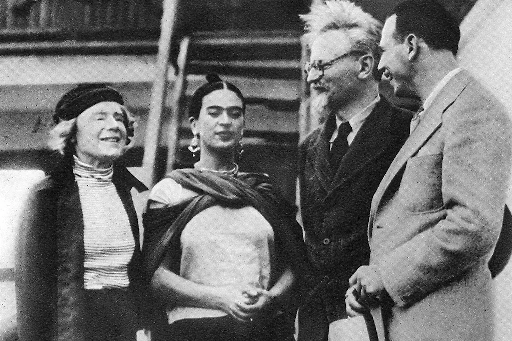 Лев Троцкий с супругой и Фрида Кало в Мексике, 1937 год. Фото © ТАСС / Rights Managed