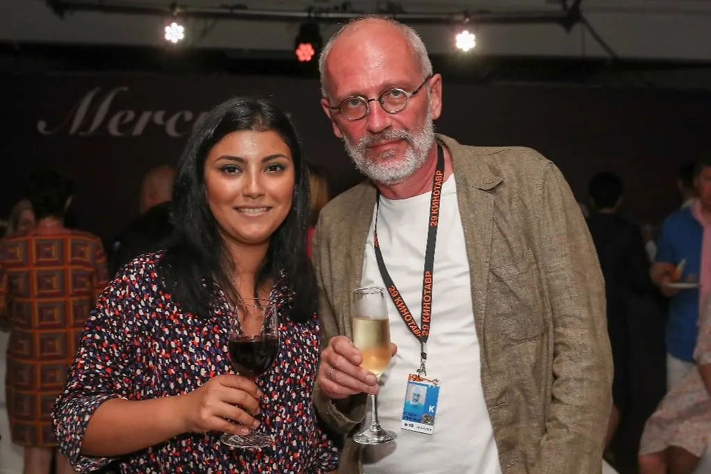 Пять браков Гордона: кто были его избранницы? Александр и Нозанин Абдулвасиева. Фото © ТАСС / Вячеслав Прокофьев