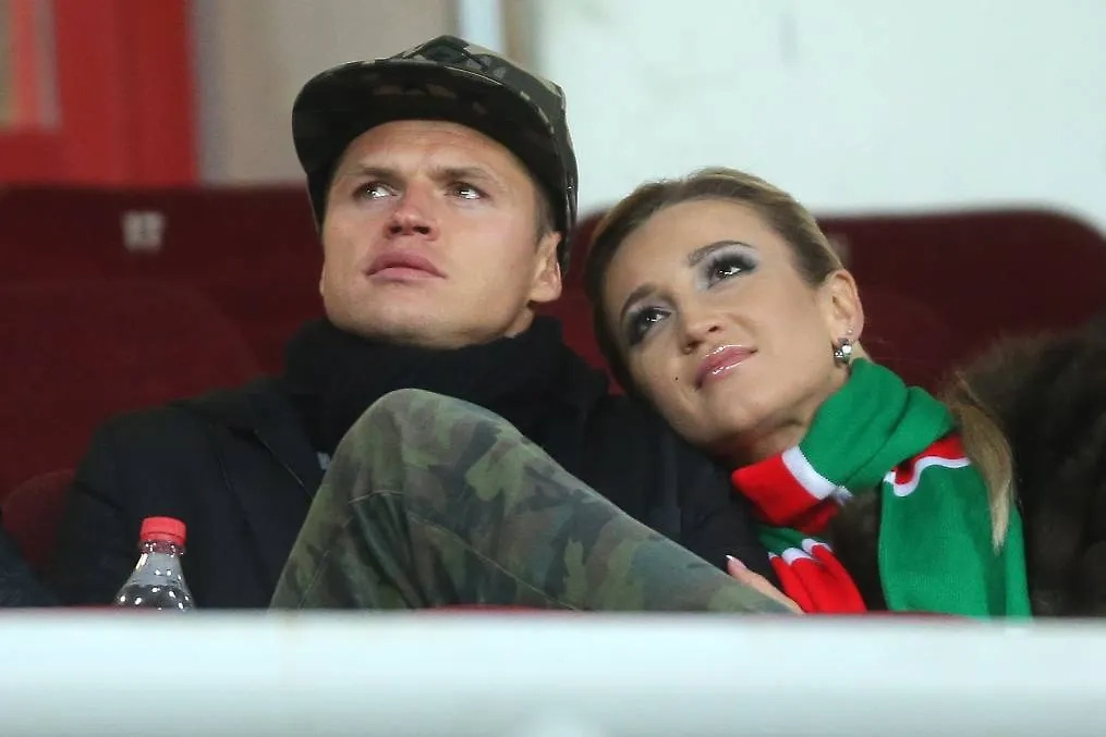 Пара Тарасова и Бузовой была красивой, но быстро распалась. Фото © ТАСС / Сергей Савостьянов