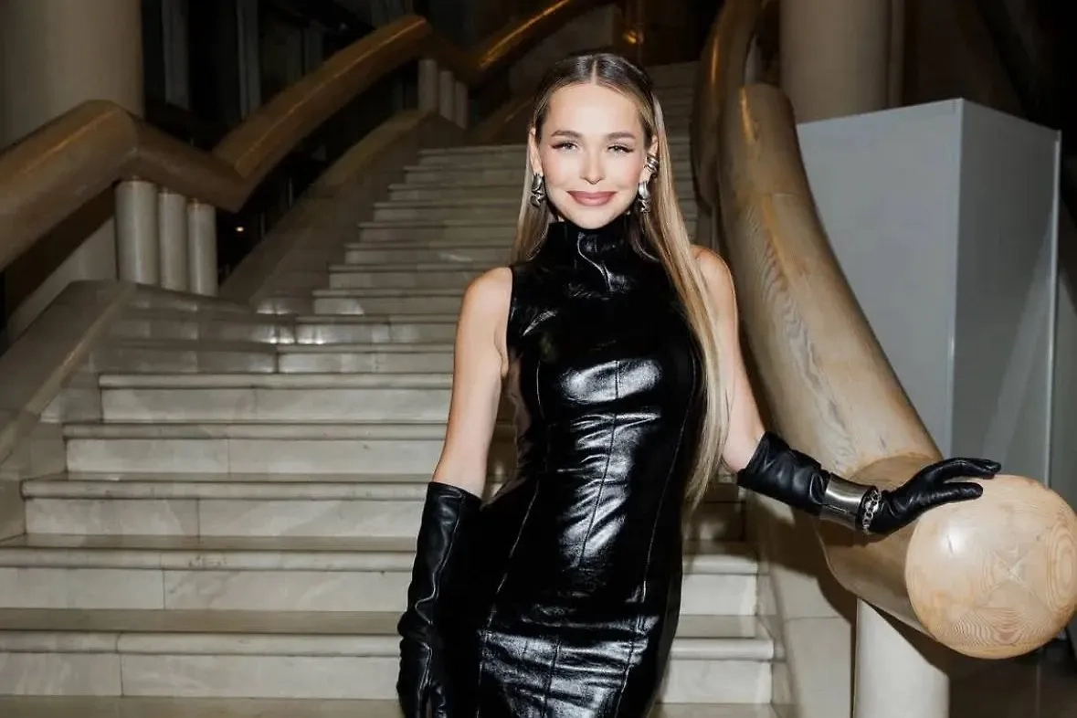 Анна Хилькевич тоже пережила эпизоды школьной травли, задействованы были даже учителя. Фото © Instagram (признан экстремистской организацией и запрещён на территории Российской Федерации) / annakhilkevich