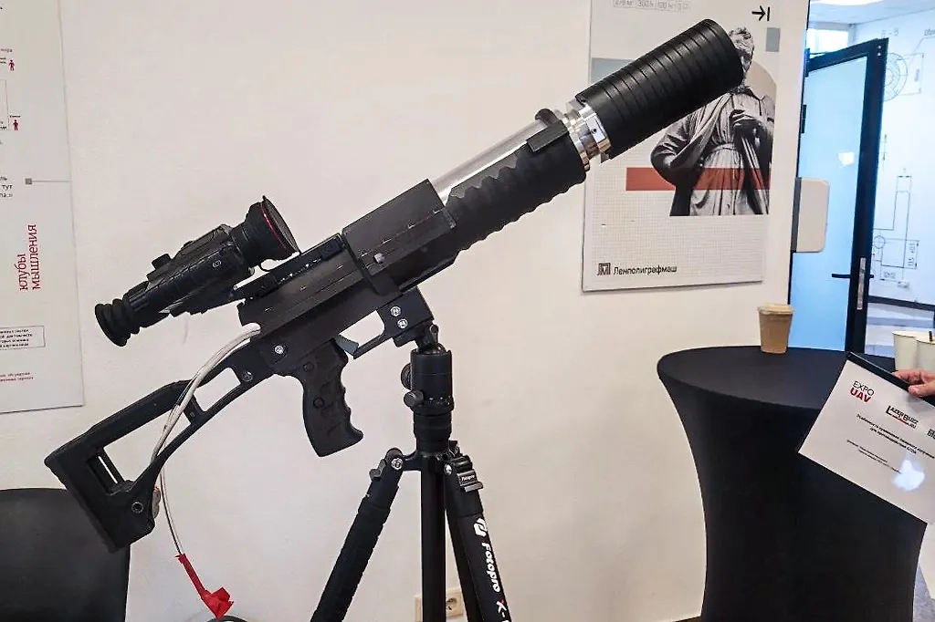 Лучемёт «Посох» — это лазерная пушка. Она может многое. И может делать это быстро. Фото © ТАСС / Екатерина Адамова 