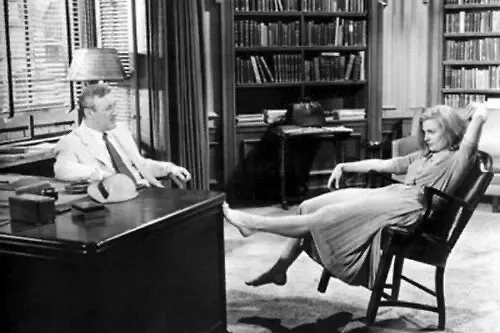 Фильм Наннэлли Джонсона 1957 года показывает, какие демоны терзают обычную домохозяйку. Фото © фильм «Три лица Евы», режиссёр Наннэлли Джонсон, сценаристы Наннэлли Джонсон и др. / Kinopoisk