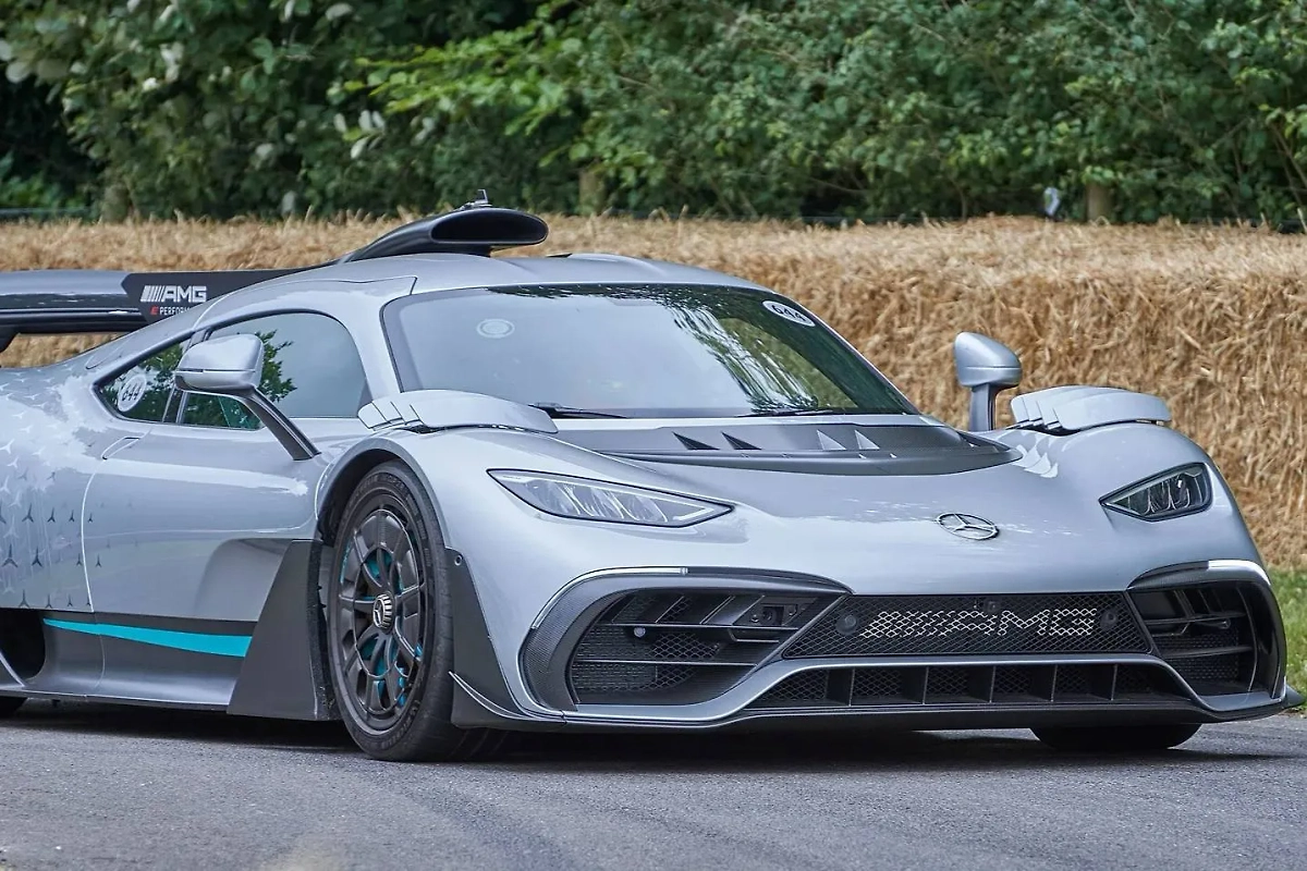 Mercedes-AMG ONE. Фото © Wikipedia / Andrew Basterfield