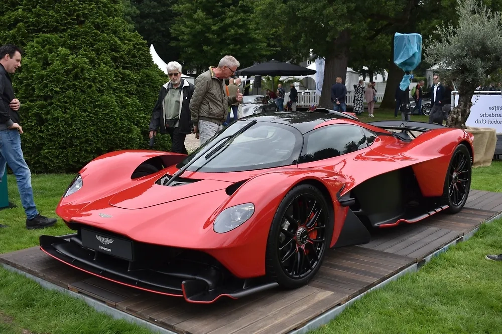 Aston Martin Valkyrie. Фото © Shutterstock / FOTODOM / Stoqliq