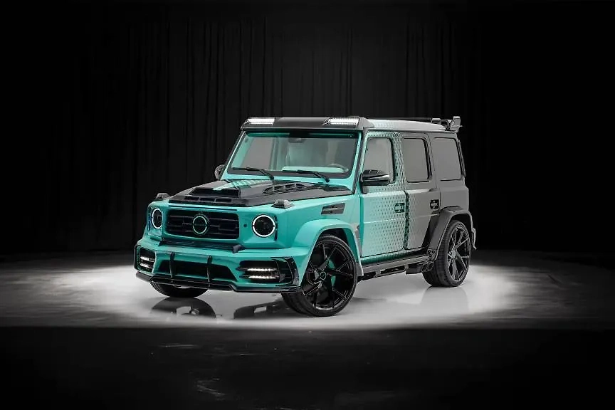 Mansory Algorithmic Fade. Фото © Mansory