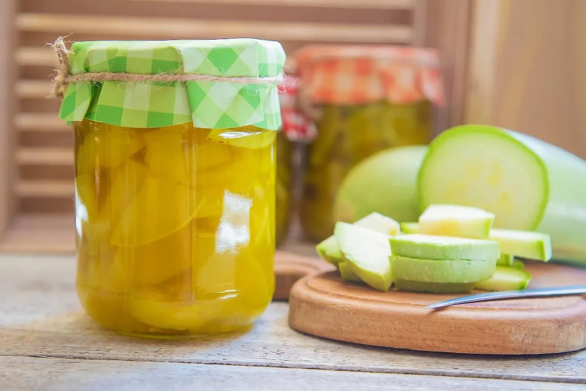 Из кабачков можно приготовить варенье на зиму. Фото © Shutterstock / FOTODOM / Tatevosian Yana