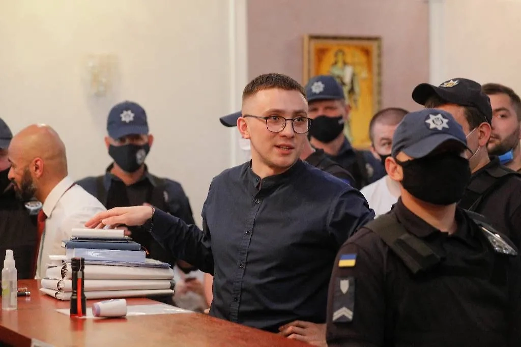 Зеленскому угрожает смертью человек, собравший 100 миллионов и не отчитавшийся ни за копейку. Фото © ТАСС / EPA / SERGEY DOLZHENKO