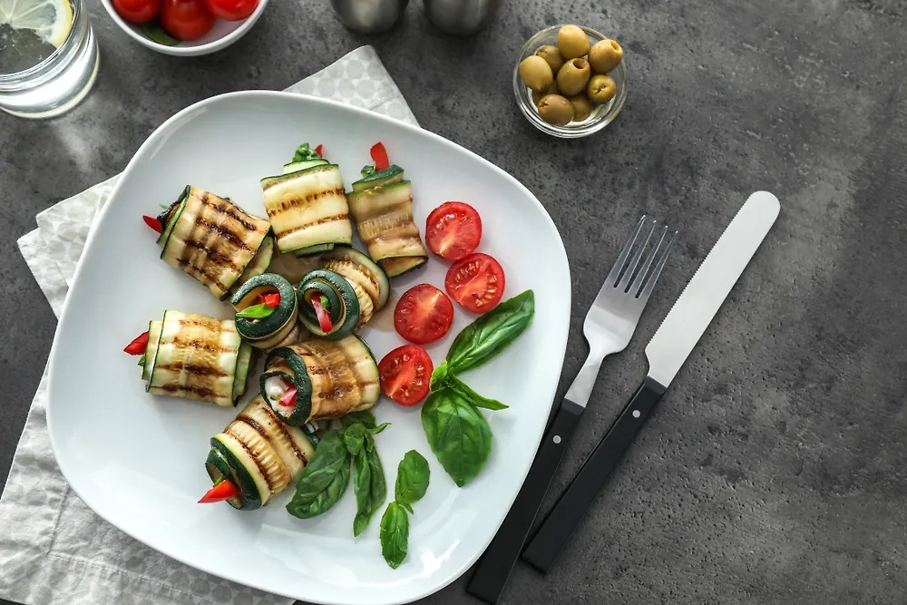 Кабачки полезнее всего запекать в духовке без масла. Фото © Shutterstock / FOTODOM / Pixel-Shot