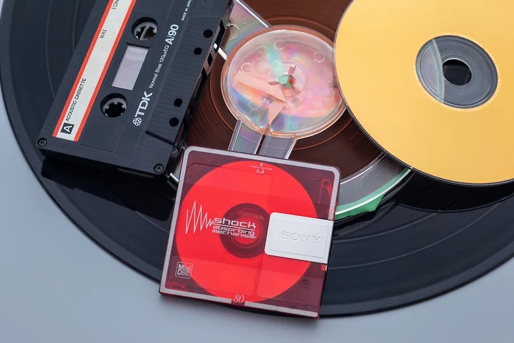 Бросили Spotify ради MP3-плееров. Шоковая правда о новой привычке зумеров. Фото © Shutterstock / FOTODOM / Konektus Photo