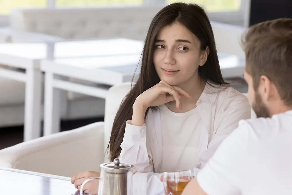 Недалёкая женщина: основные признаки и особенности поведения. Фото © Shutterstock / FOTODOM / fizkes