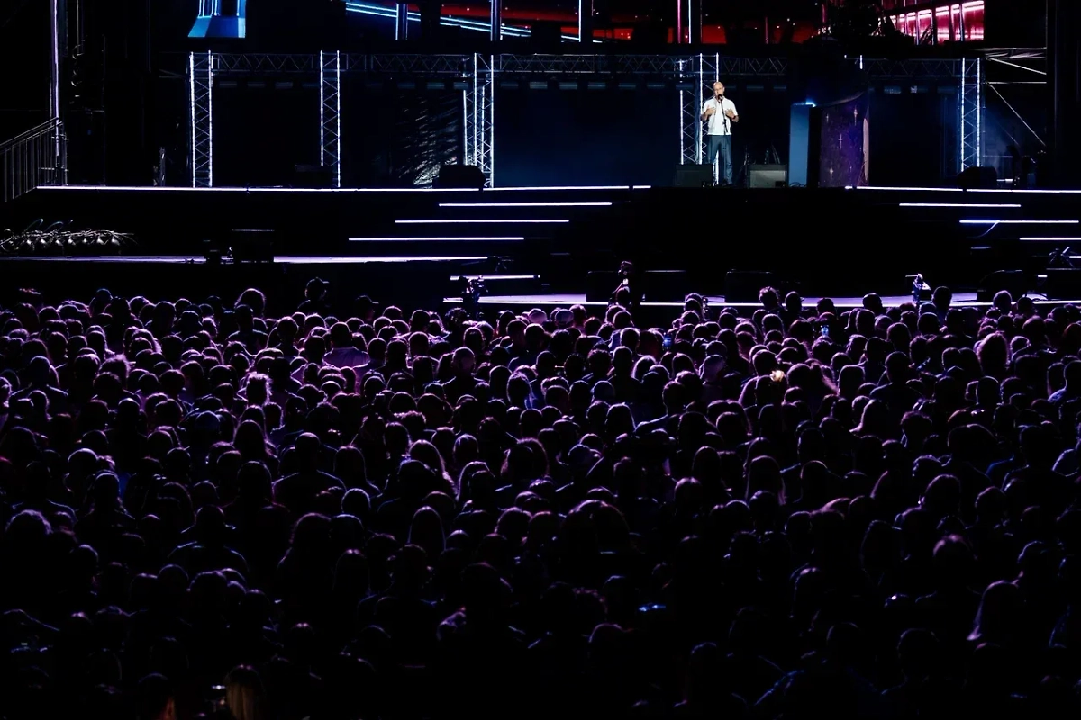 Сергей Кириенко зачитал послание Путина на открытии фестиваля Таврида.АРТ. Фото © Предоставлено Life.ru