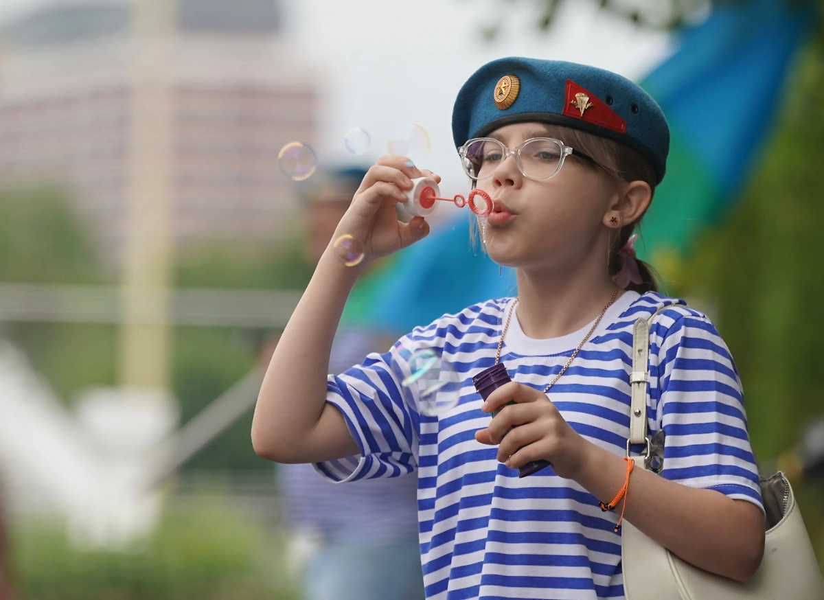 День ВДВ в парке Горького. Фото © Life.ru