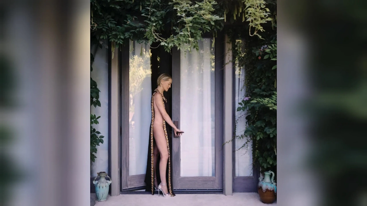Шэрон Стоун в фотосессии для Harper's Bazaar. Фото © Instagram (соцсеть запрещена в РФ; принадлежит корпорации Meta, которая признана в РФ экстремистской) / sharonstone/harpersbazaares/Eric Michael Roy