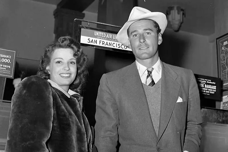 Эррол Флинн — звезда Голливуда 1930-х годов. Сыграл в этих фильмах: «Одиссея капитана Блада», «Дорога на Санта-Фе», «Морской ястреб». Фото © Wikipedia / Los Angeles Times