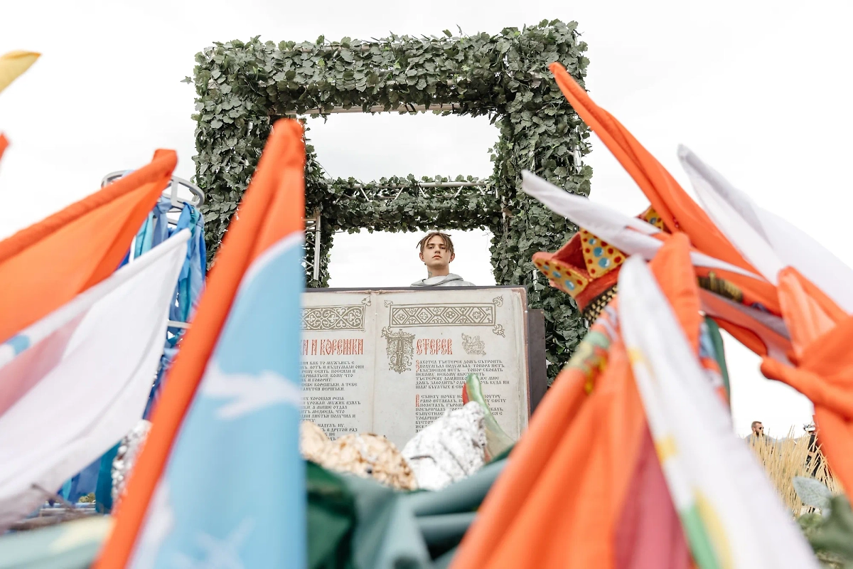 Карнавальный парад фестиваля «Таврида.АРТ» в Крыму. Фото © Предоставлено Life.ru