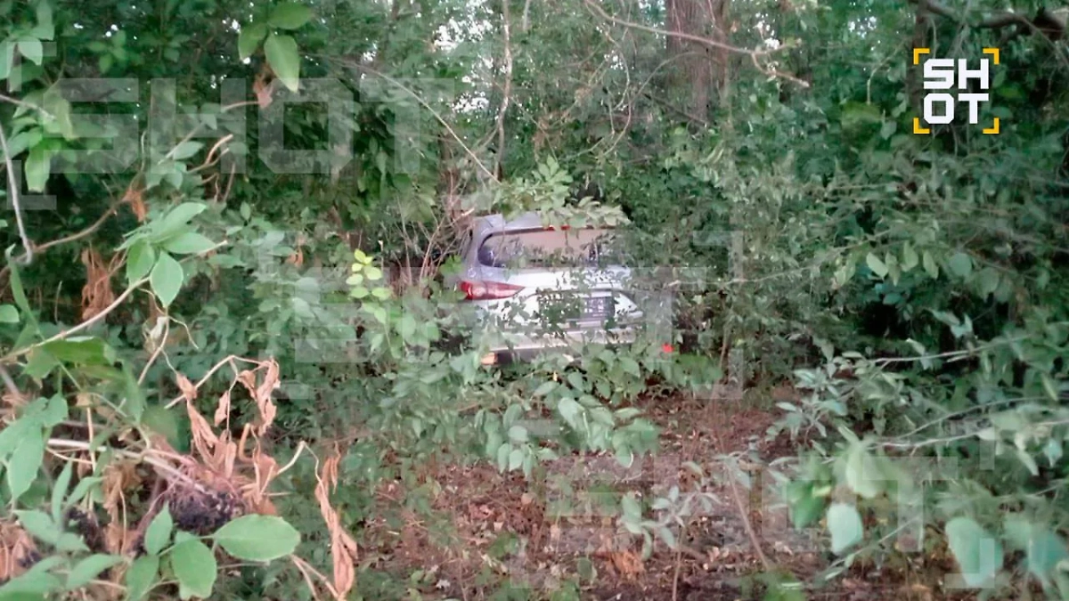 Фото с места преступления и машина Татьяны. Фото © SHOT