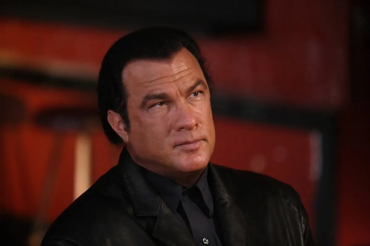 Как знаменитые актёры растратили свою карьеру и состояние. Фото © «Смертельный удар», режиссёр Джефф Кинг, сценарист Стивен Сигал / Kinopoisk 