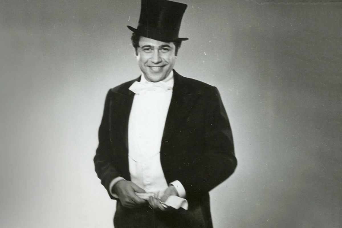 Евгений Петросян начал работать на эстраде в 17 лет. А его преподавателями были легендарные советские юмористы. Фото © Instagram (признан экстремистской организацией и запрещён на территории Российской Федерации) / petrosyanevgeny 