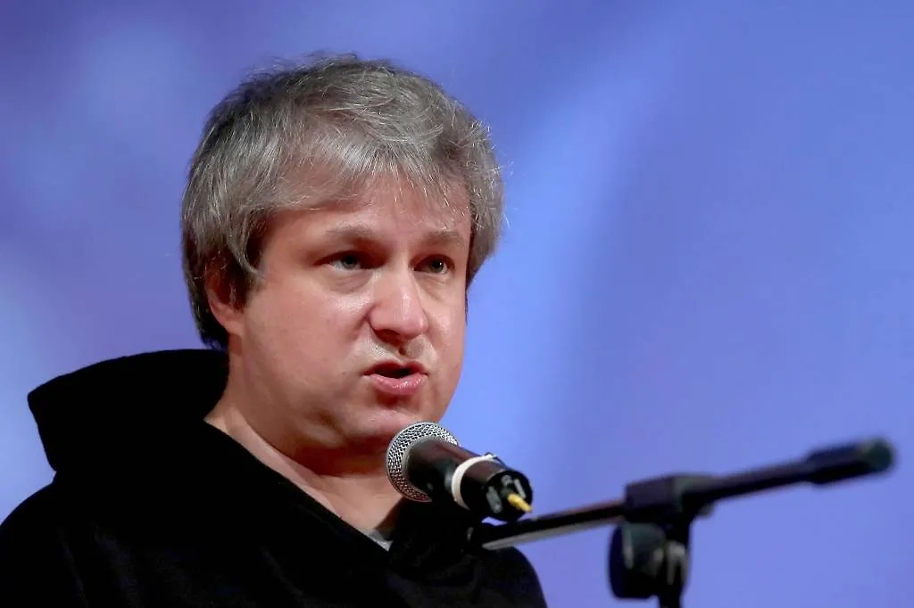 Сбежавший иноагент Антон Долин получил гражданство Молдавии. Фото © ТАСС / Владимир Гердо