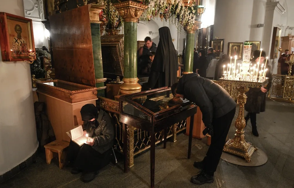 Чудотворные могилы православных святых в российских монастырях. Фото © РИА Новости / Владимир Астапкович