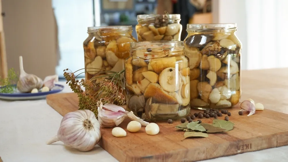 Как правильно солить белые грибы — полезные советы. Фото © Shutterstock / FOTODOM / jtamm