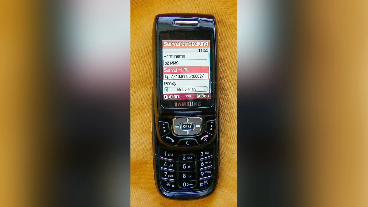 Айфон 16, айфон 17, прочие айфоны... Телефон-слайдер можно было хотя бы открывать и закрывать, пока не сломается. Фото ©  Wikipedia / Mattes