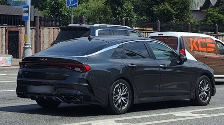 KIA K5. Фото © platesmania.com
