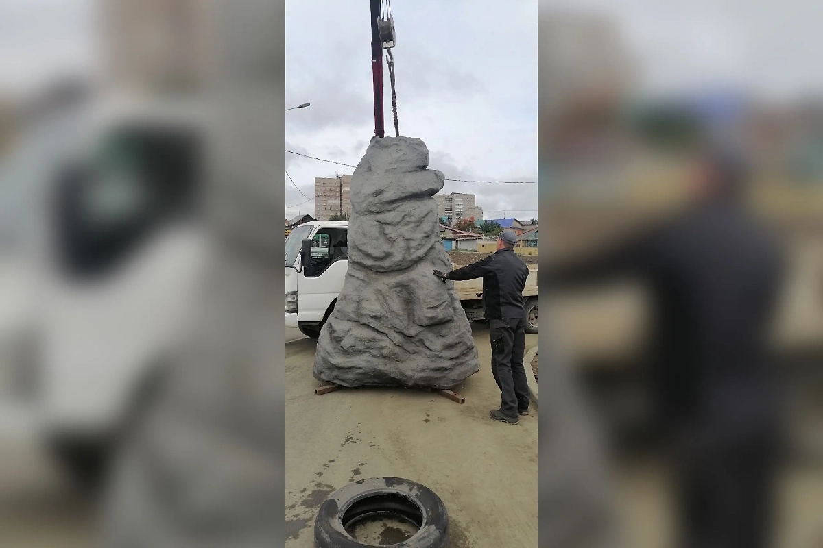 Скандальный памятник ветру в Качканаре. Обложка © Telegram / Город Качканар