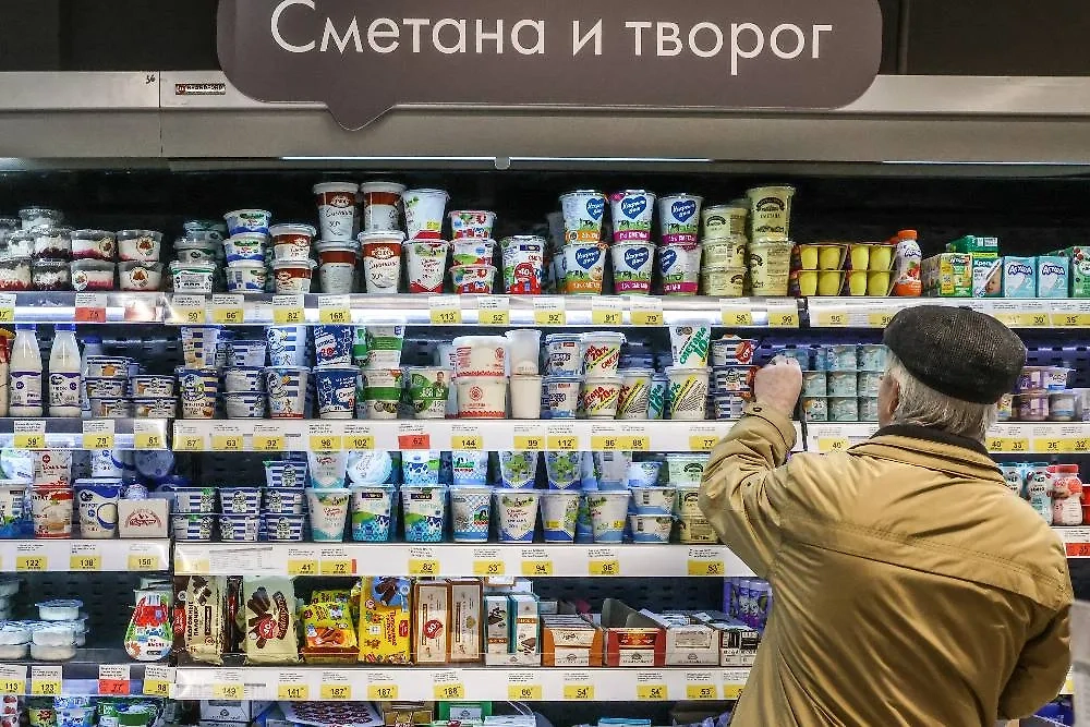 Подорожанием молока и сыра уже давно никого не удивишь. Сентябрь 2025 — не исключение. Фото © ТАСС / Владимир Гердо