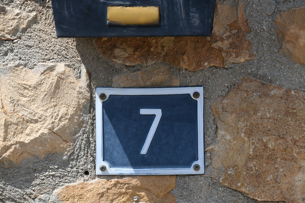 Опасные номера квартир: как они влияют на здоровье и деньги. Фото © Shutterstock / FOTODOM / Ernest Rose